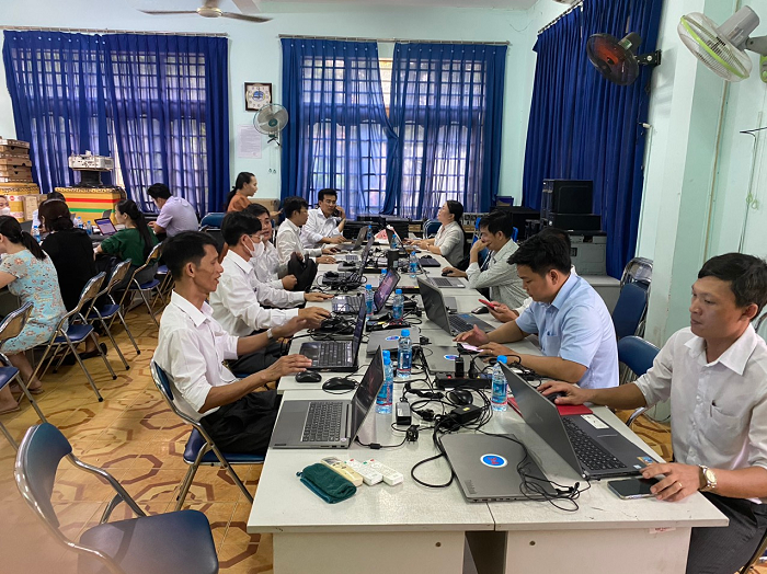 Tổ chức tập huấn sử dụng phần mềm quản lý đào tạo cho giáo viên tại Trường